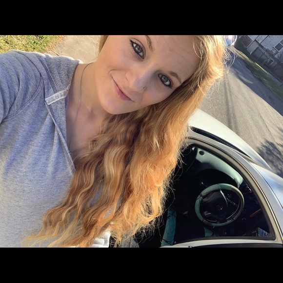 Meet your Posher, Francess - Picture 4 of 4